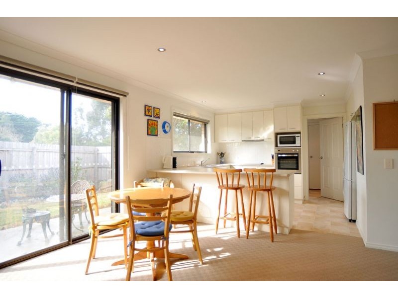 1/1 Powlett Street, Inverloch VIC 3996