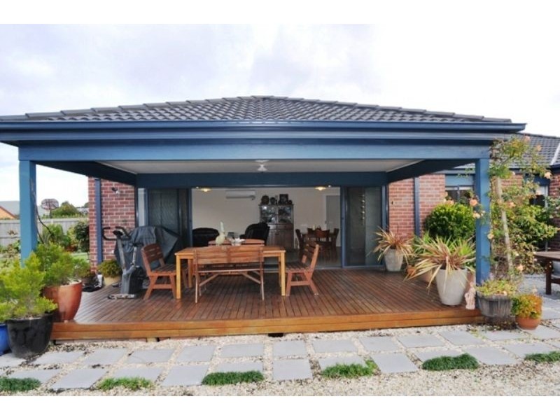 12 Surrey Place, Inverloch VIC 3996