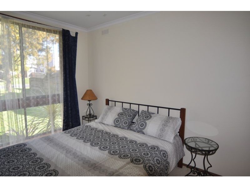 18 Golf Street, Inverloch VIC 3996