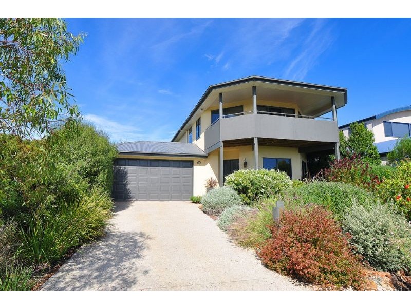 135 Tamara Cres, Inverloch VIC 3996