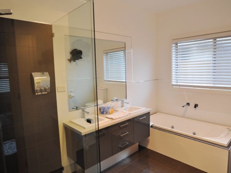 4 Paperbark, Inverloch VIC 3996