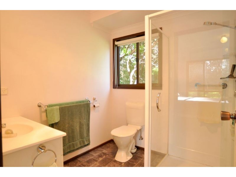 55 Desmond Road, Wattle Bank VIC 3995