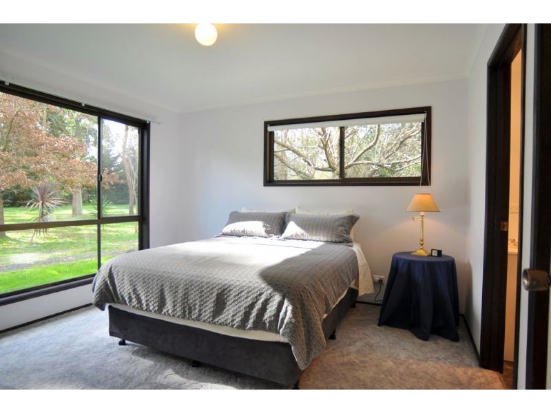 55 Desmond Road, Wattle Bank VIC 3995