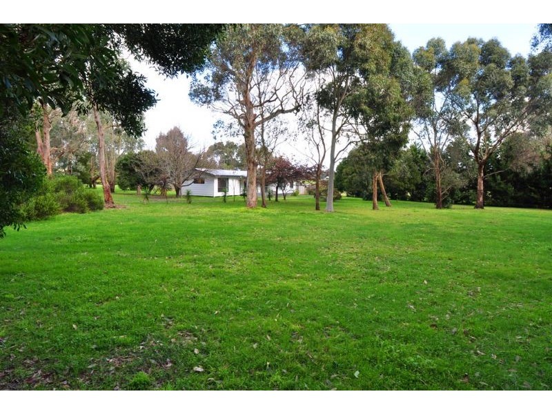 55 Desmond Road, Wattle Bank VIC 3995