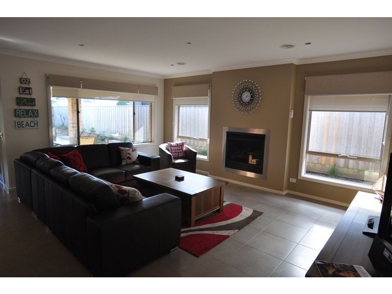 18 Outrigger Drive, Inverloch VIC 3996