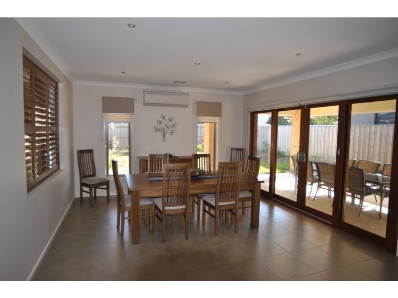 18 Outrigger Drive, Inverloch VIC 3996