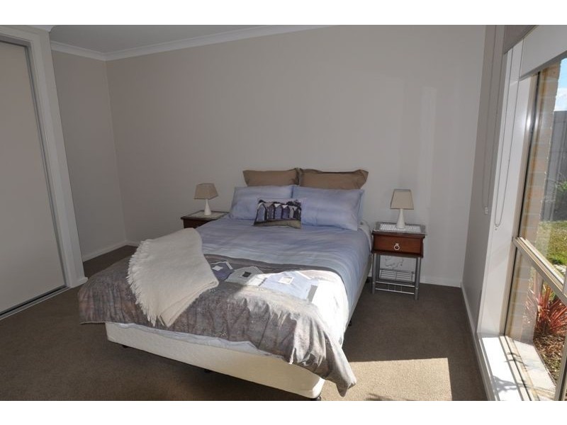 18 Outrigger Drive, Inverloch VIC 3996