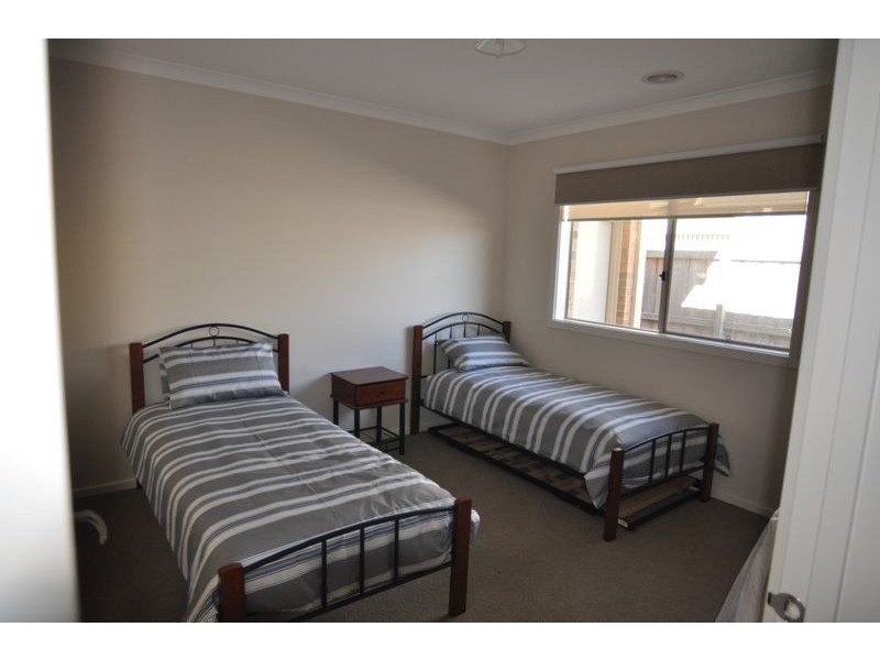 18 Outrigger Drive, Inverloch VIC 3996