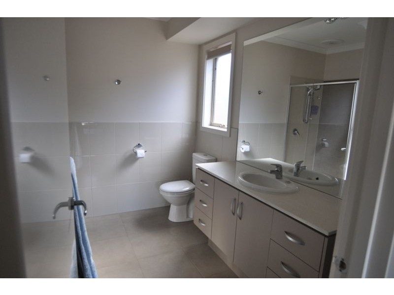 18 Outrigger Drive, Inverloch VIC 3996