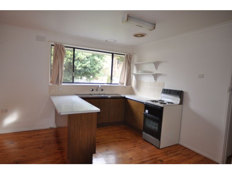 24 Sandymount Ave, Inverloch VIC 3996