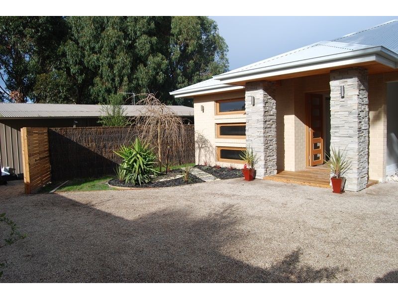 21A Powlett St, Inverloch VIC 3996