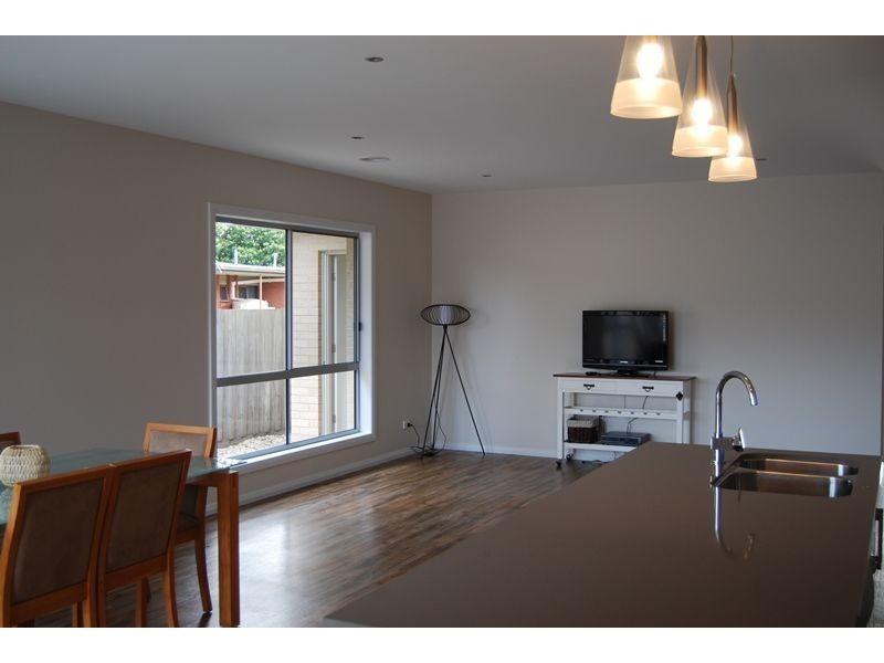 21A Powlett St, Inverloch VIC 3996