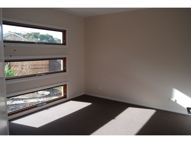 21A Powlett St, Inverloch VIC 3996