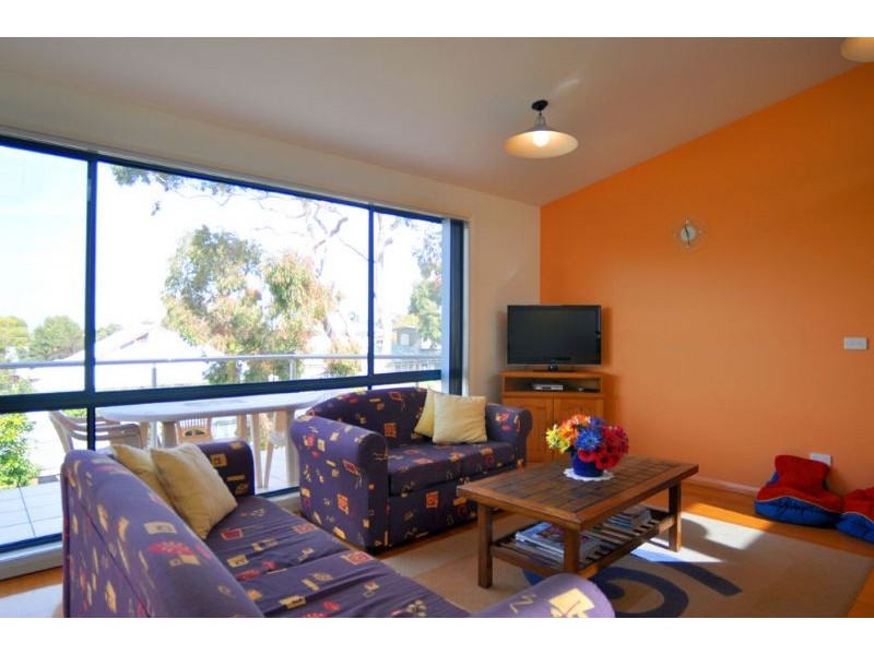 2/7 Pier Road, Inverloch VIC 3996