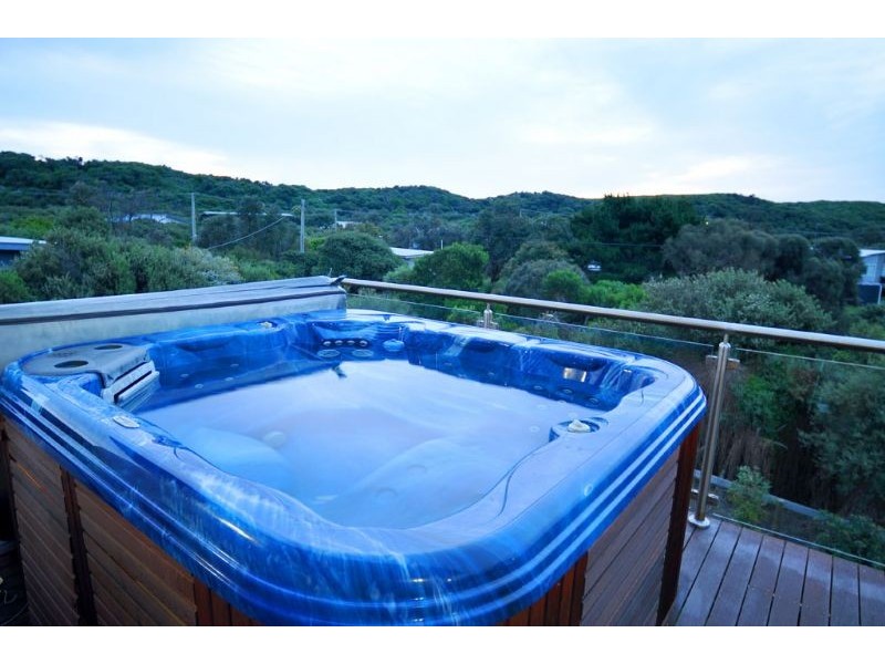 17-19 McIndoe Avenue, Venus Bay VIC 3956