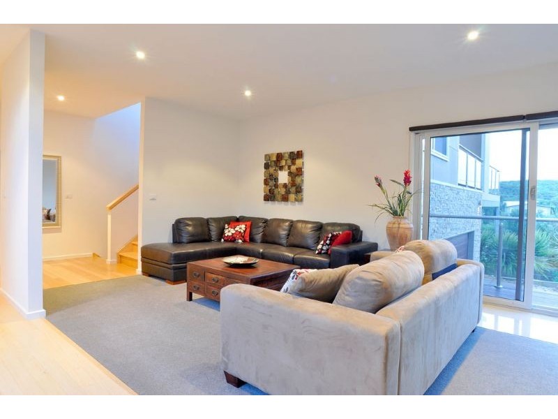 17-19 McIndoe Avenue, Venus Bay VIC 3956