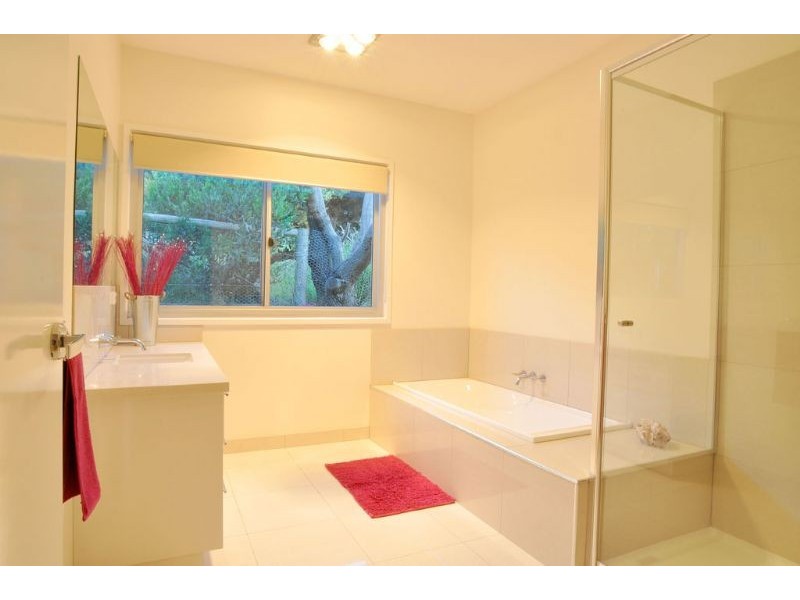 17-19 McIndoe Avenue, Venus Bay VIC 3956