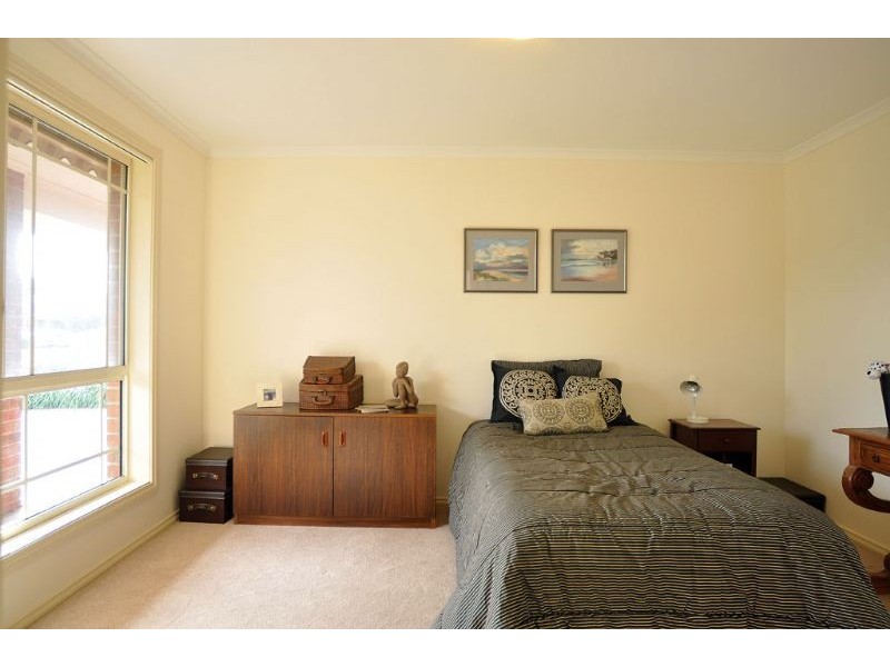 20 Chelsea Square, Inverloch VIC 3996
