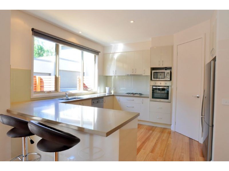 1/2 Freda Street, Inverloch VIC 3996