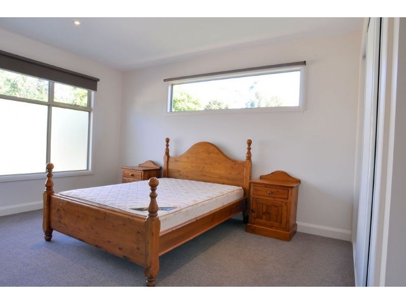 1/2 Freda Street, Inverloch VIC 3996