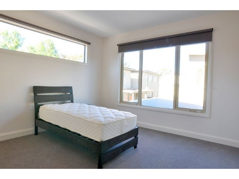 1/2 Freda Street, Inverloch VIC 3996