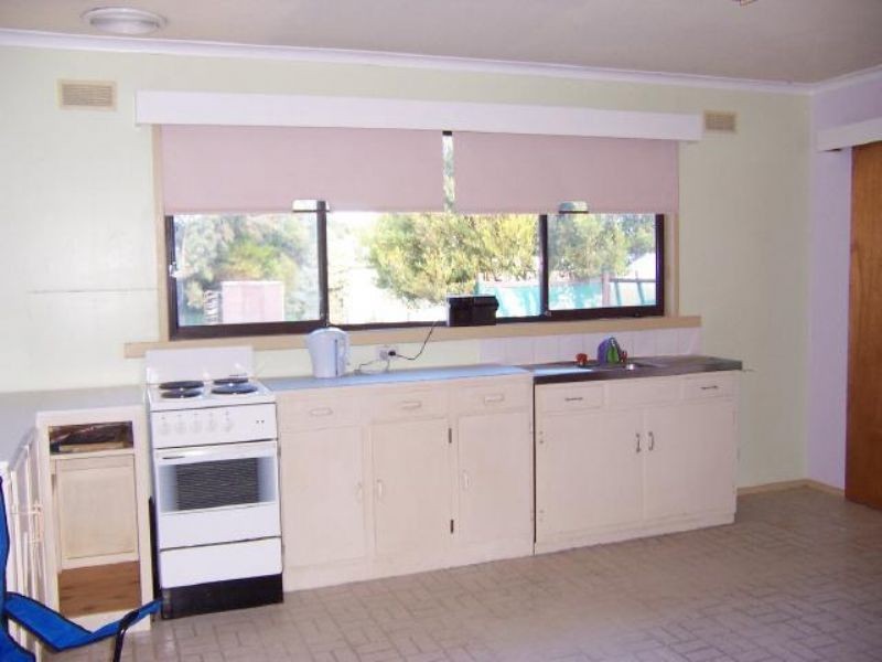 57 Dixon St, Inverloch VIC 3996