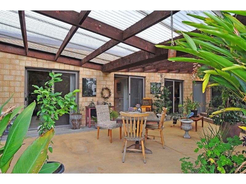 12 Melaleuca Mews, Inverloch VIC 3996