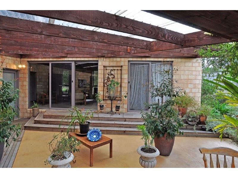 12 Melaleuca Mews, Inverloch VIC 3996
