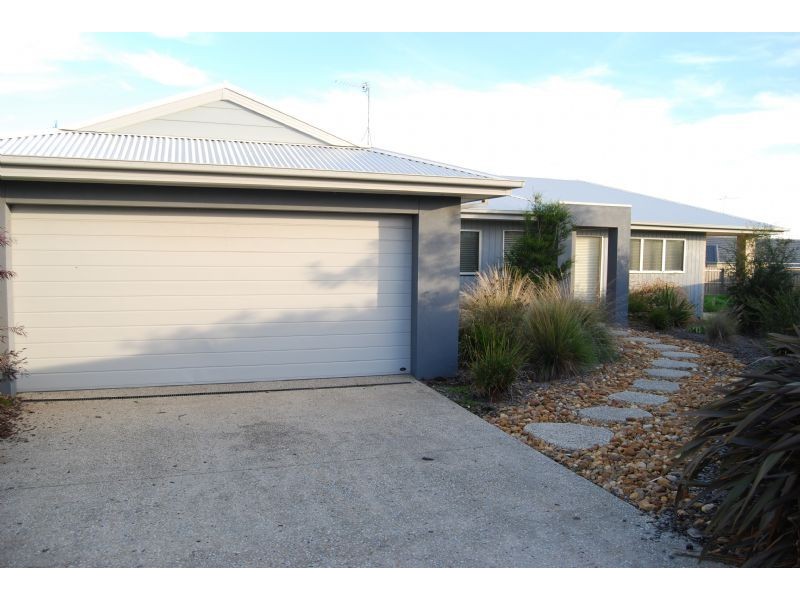 54 Tamara Crescent, Inverloch VIC 3996