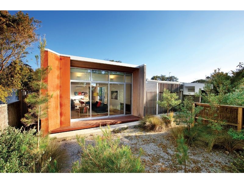 76 Lohr Avenue, Inverloch VIC 3996