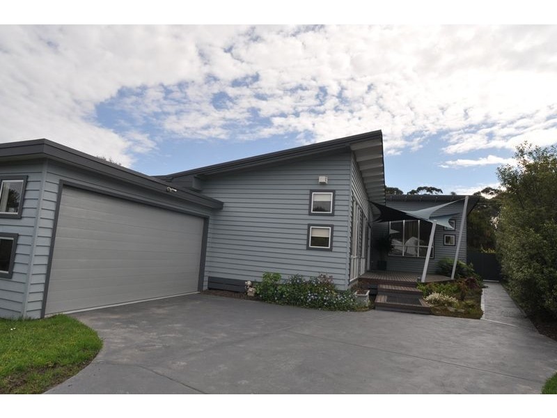 51 Tamara Cres, Inverloch VIC 3996