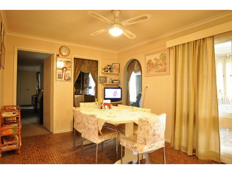28 Sandy Mount Avenue, Inverloch VIC 3996