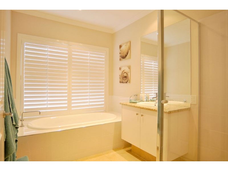 8 Bluewater Place, Inverloch VIC 3996