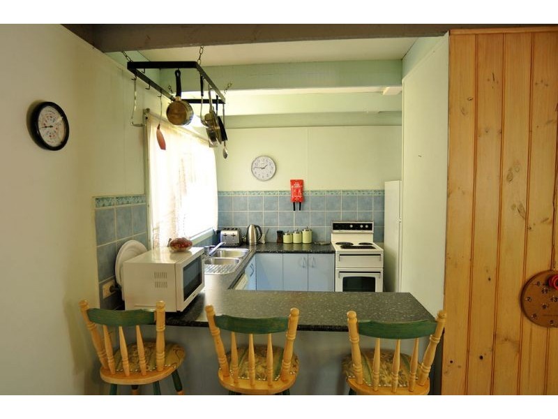 11 Club Ave, Inverloch VIC 3996