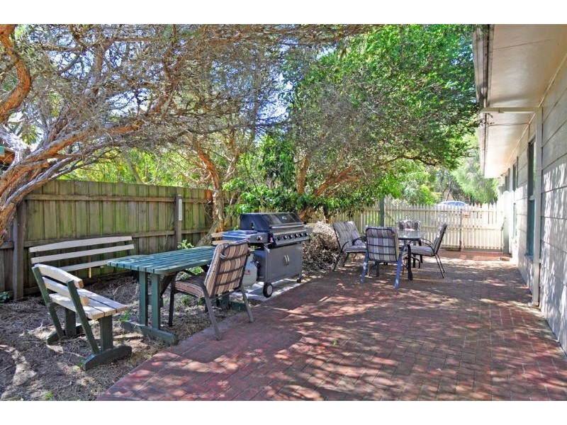 11 Club Ave, Inverloch VIC 3996