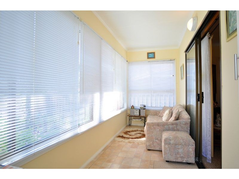 38 Gordon Ave, Inverloch VIC 3996