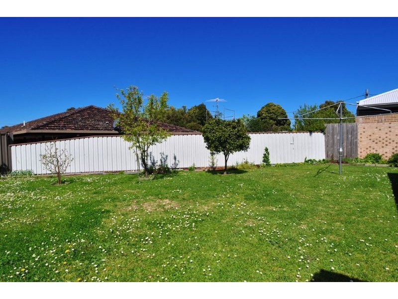 38 Gordon Ave, Inverloch VIC 3996