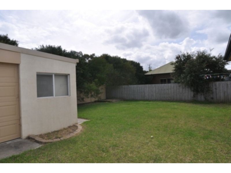 8 Naomi Court, Inverloch VIC 3996