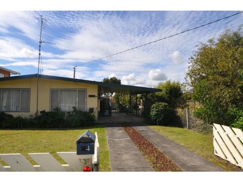 14 Golf Street, Inverloch VIC 3996