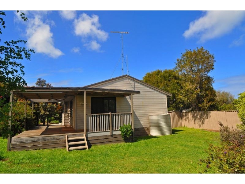 4 Smythe Place, Inverloch VIC 3996