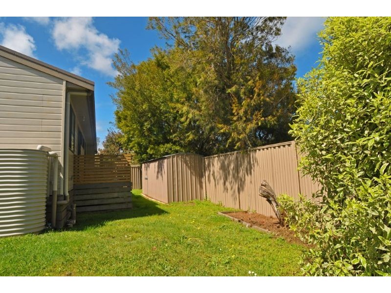 4 Smythe Place, Inverloch VIC 3996