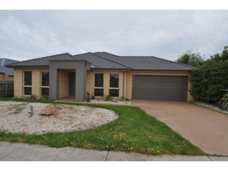 6 Endeavour Plc, Inverloch VIC 3996