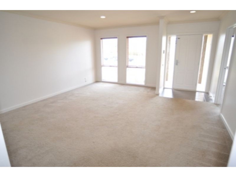 6  Endeavour Plc, Inverloch VIC 3996