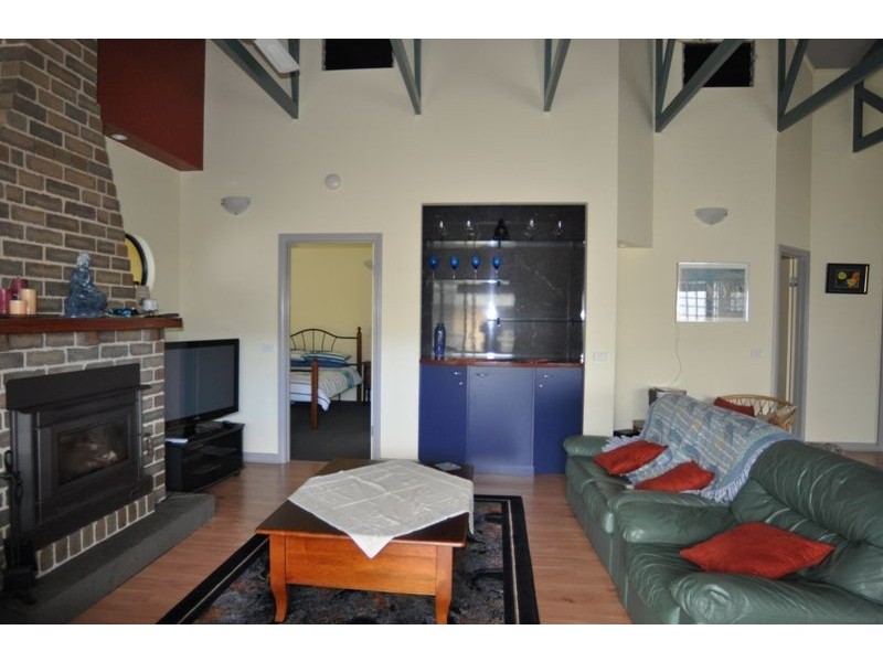 61 Dixon St, Inverloch VIC 3996