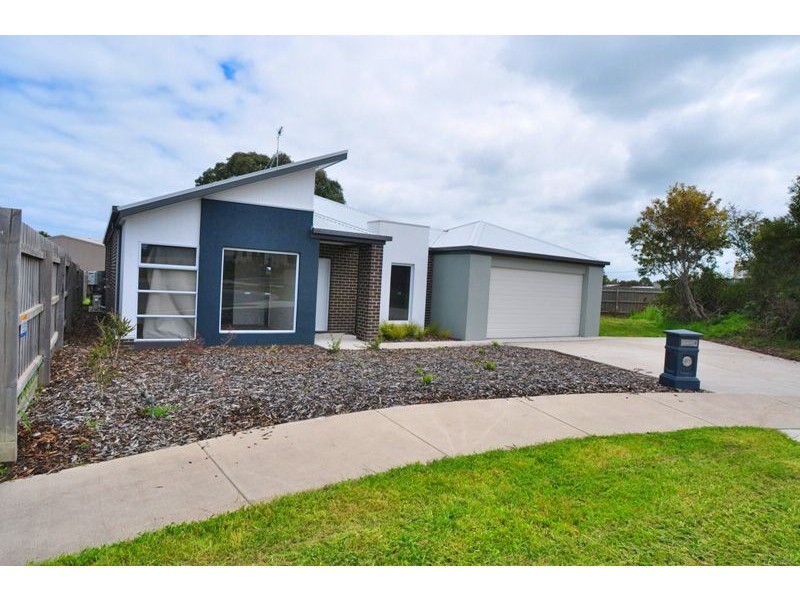 6 Goodenia Place, Inverloch VIC 3996