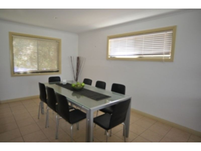 2/20-22 Kathryn Close, Inverloch VIC 3996