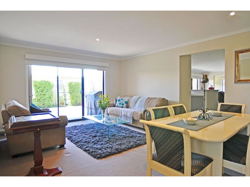 10 Royal Parade, Inverloch VIC 3996