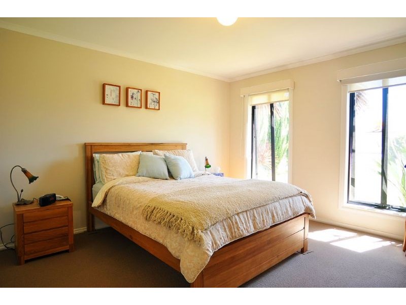 10 Royal Parade, Inverloch VIC 3996