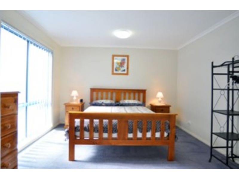 2/7 Pier Road, Inverloch VIC 3996