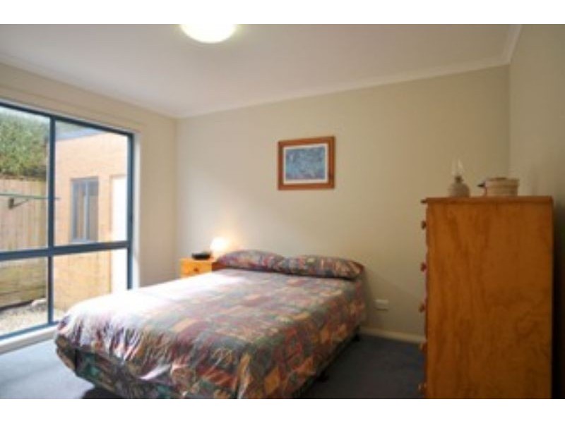 2/7 Pier Road, Inverloch VIC 3996